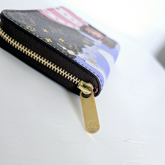 Louis Vuitton Ltd Edition Monogram Holiday Vivienne Hot Air Balloon Zippy Wallet - Picture 7 of 12
